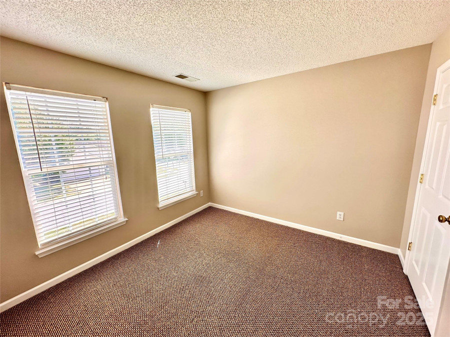 3032 Mallard Forest Dr Charlotte, NC 28269
