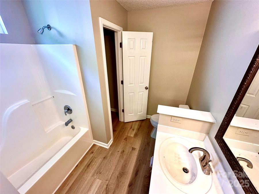 3032 Mallard Forest Dr Charlotte, NC 28269