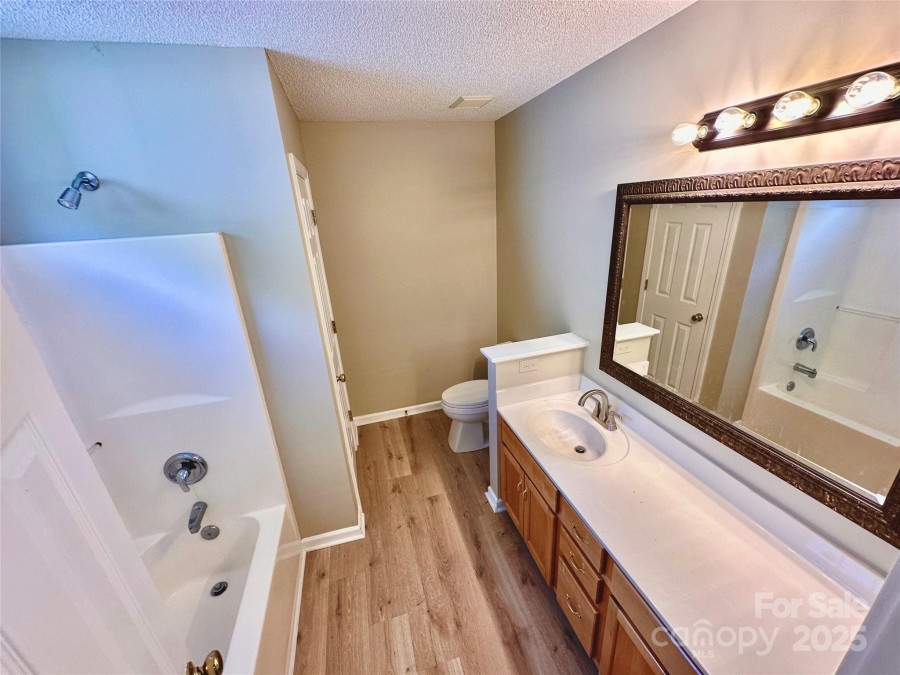 3032 Mallard Forest Dr Charlotte, NC 28269