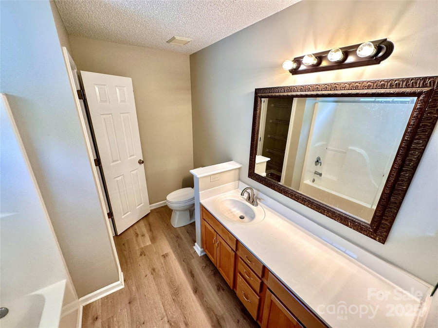 3032 Mallard Forest Dr Charlotte, NC 28269