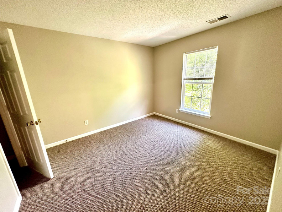 3032 Mallard Forest Dr Charlotte, NC 28269