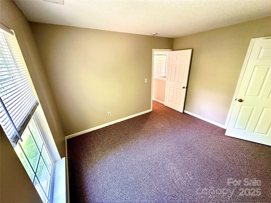 3032 Mallard Forest Dr Charlotte, NC 28269