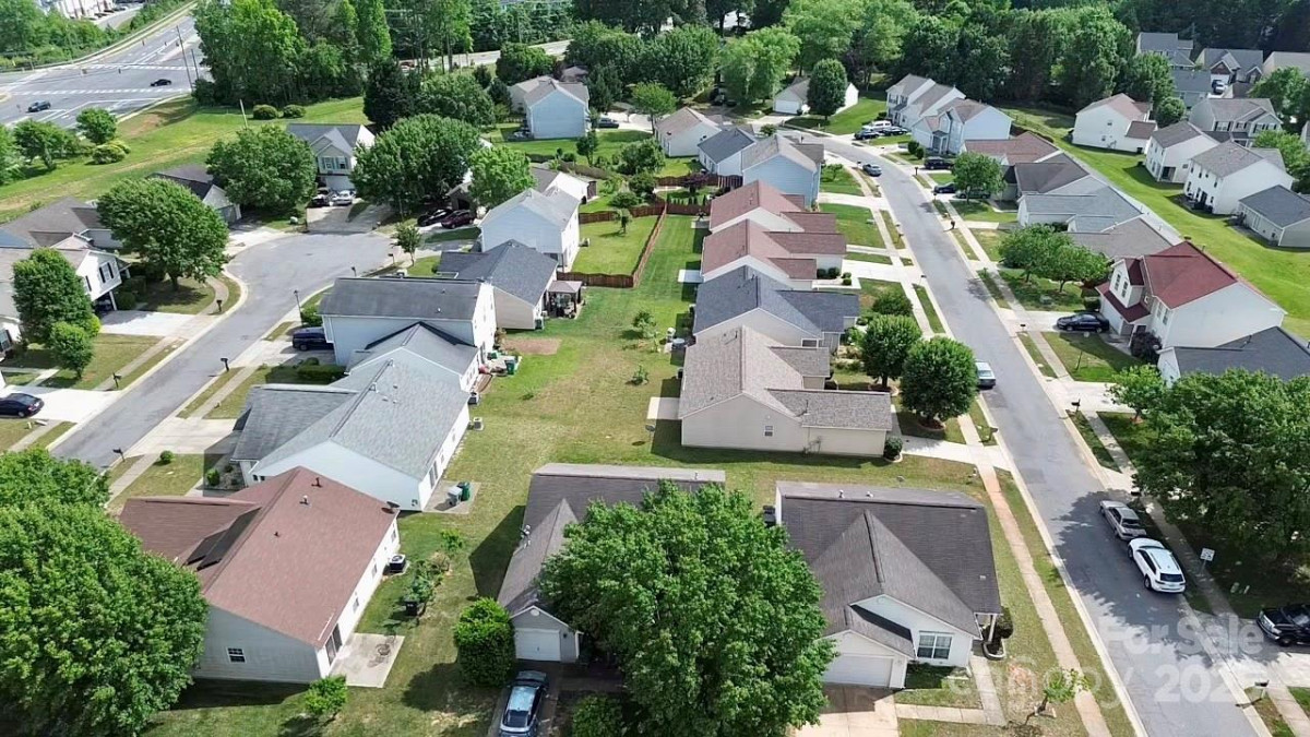 3032 Mallard Forest Dr Charlotte, NC 28269