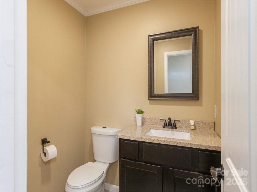 23 Hollybrook Dr Asheville, NC 28803