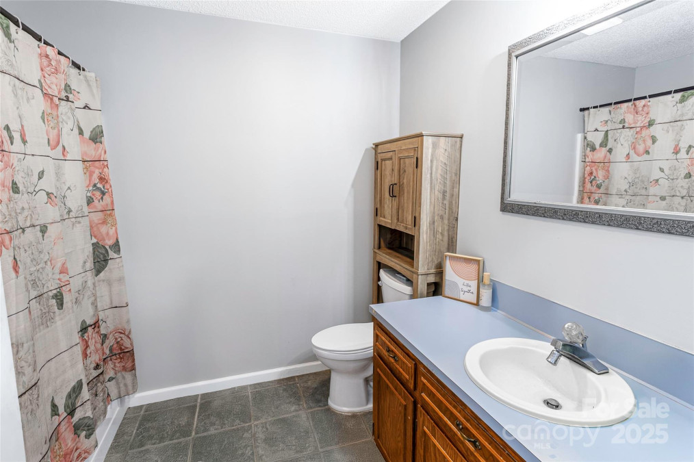 174 Perrin Dr Mooresville, NC 281174