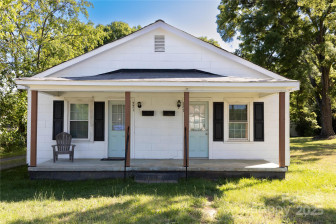 769 Iredell Ave Mooresville, NC 28115