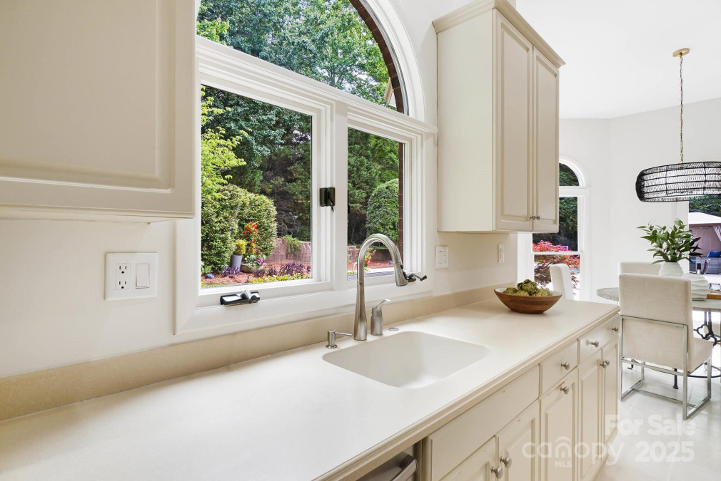 1245 Bellemeade Ln Charlotte, NC 28270