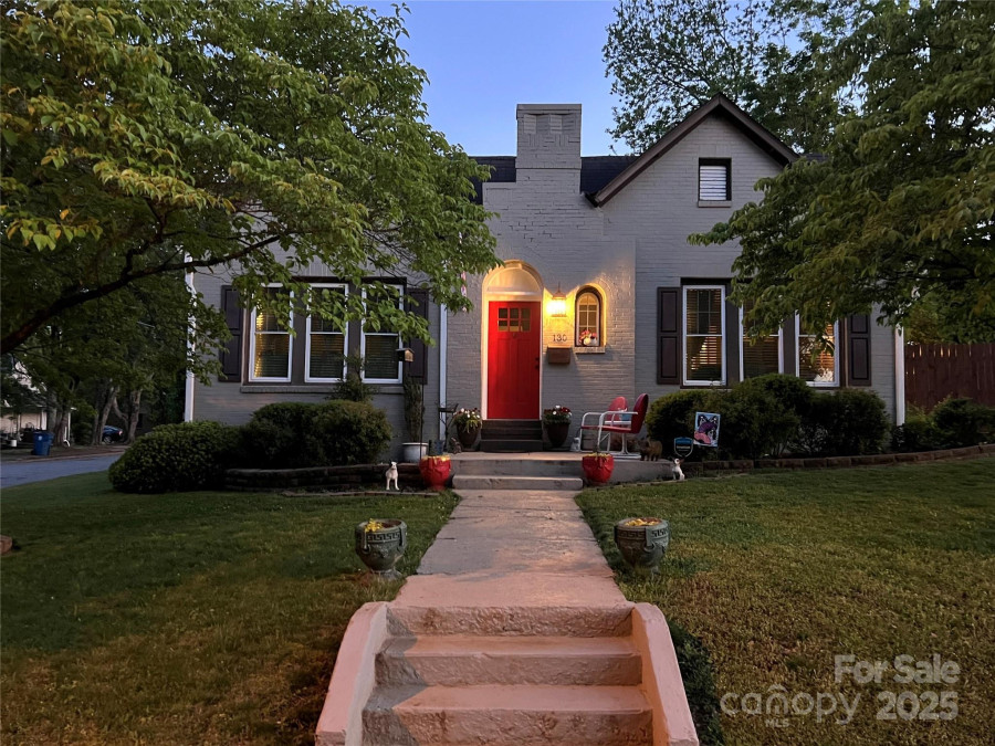 130 Arlington St Forest City, NC 28043