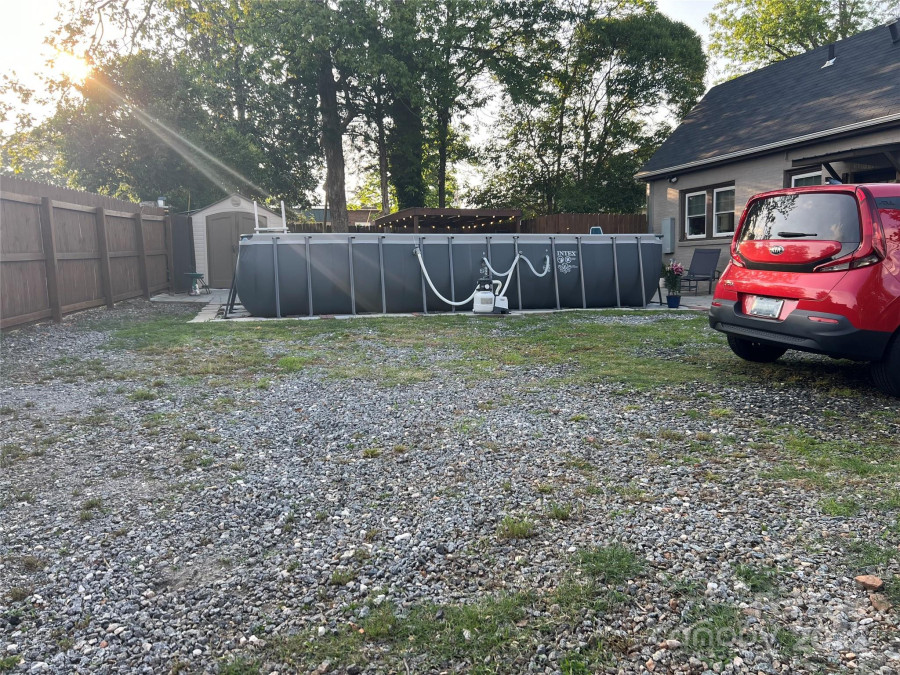 130 Arlington St Forest City, NC 28043
