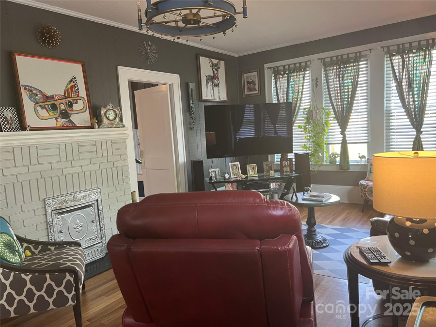 130 Arlington St Forest City, NC 28043