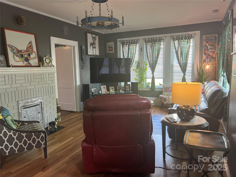 130 Arlington St Forest City, NC 28043
