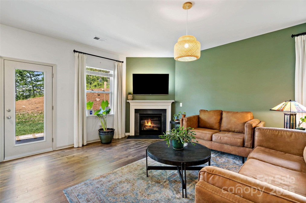 761 Fountain Park Blvd Asheville, NC 28806