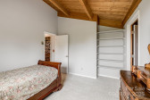 736 Banks Mountain Dr Hendersonville, NC 28792