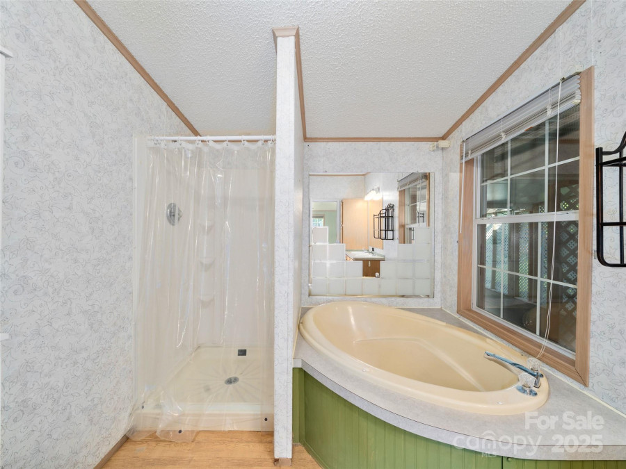 236 White Ash Cir Hendersonville, NC 28739