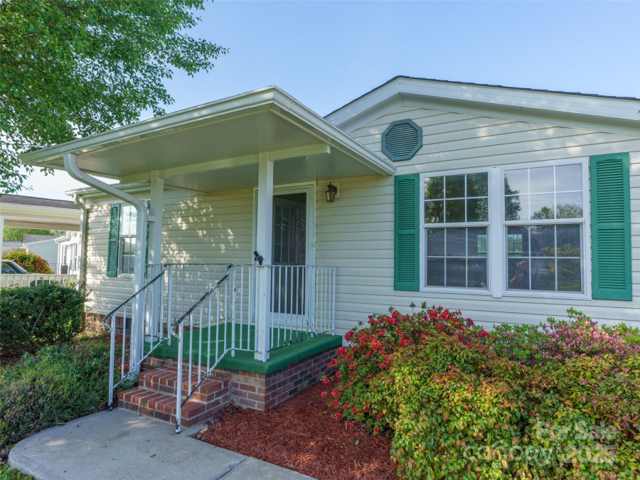 236 White Ash Cir Hendersonville, NC 28739