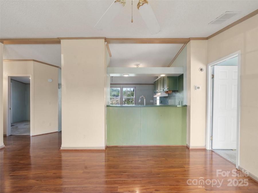 236 White Ash Cir Hendersonville, NC 28739