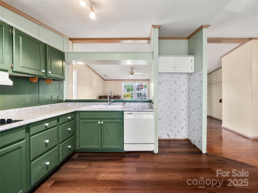 236 White Ash Cir Hendersonville, NC 28739