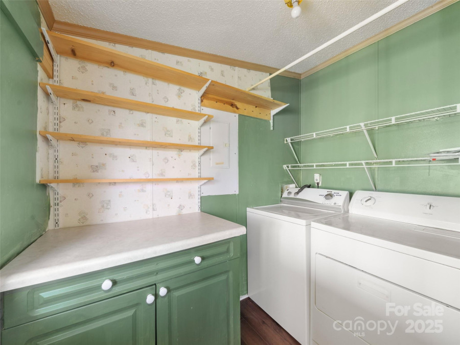 236 White Ash Cir Hendersonville, NC 28739