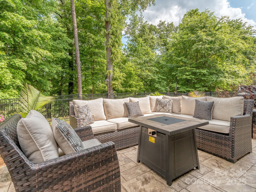 5130 Mount Clare Ln Charlotte, NC 28210