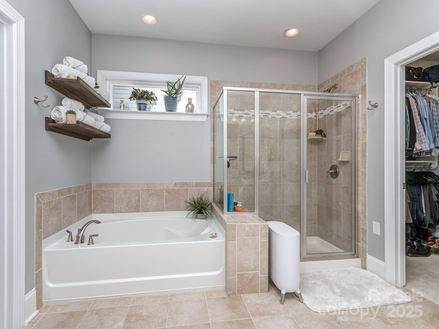 5130 Mount Clare Ln Charlotte, NC 28210