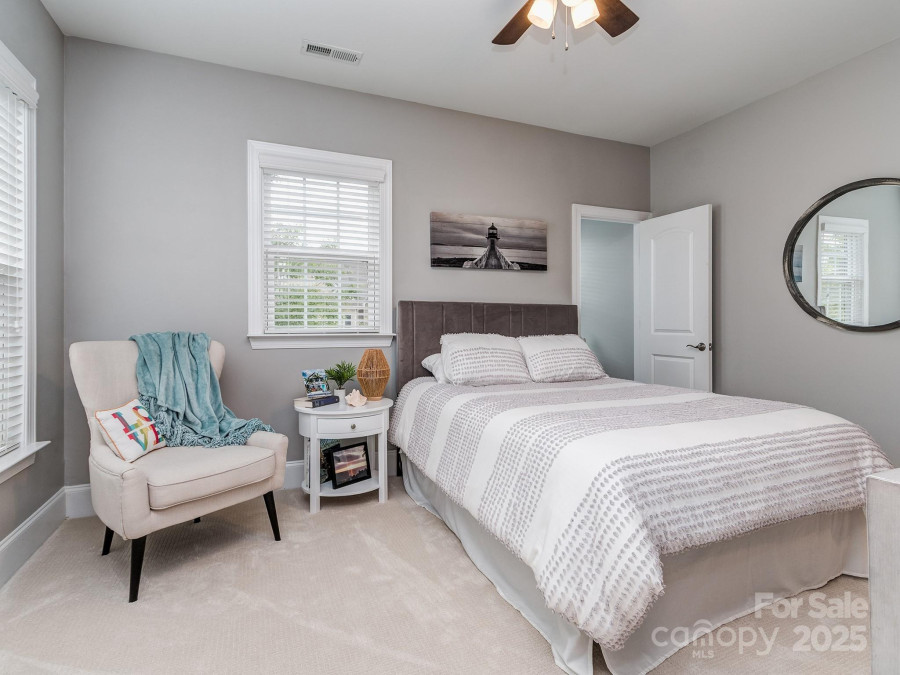 5130 Mount Clare Ln Charlotte, NC 28210