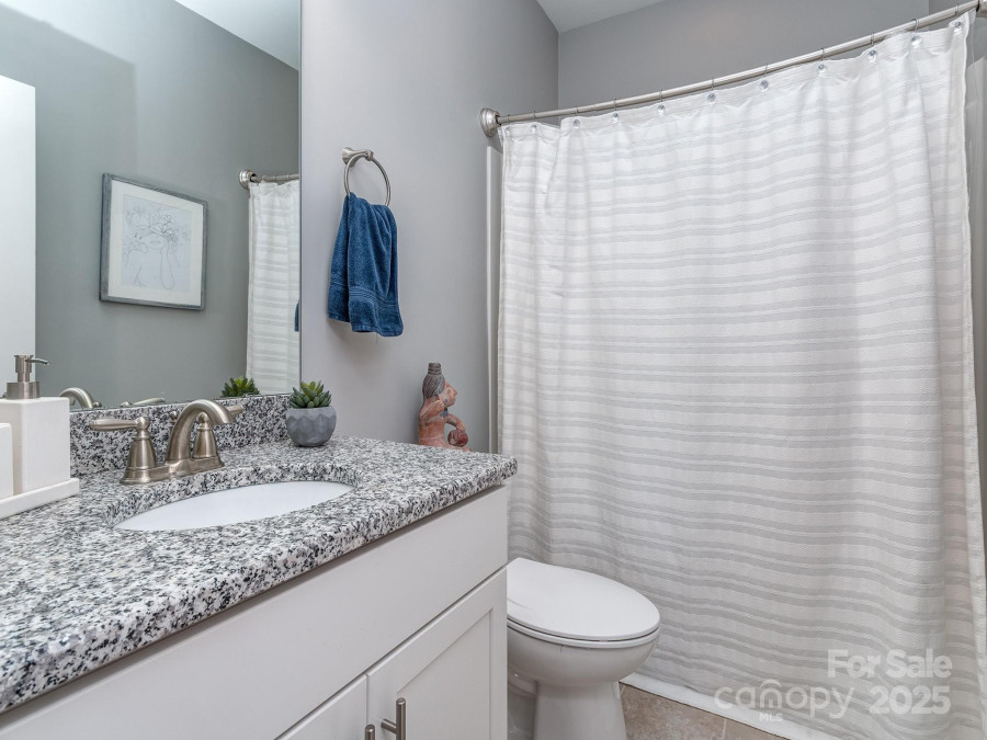 5130 Mount Clare Ln Charlotte, NC 28210