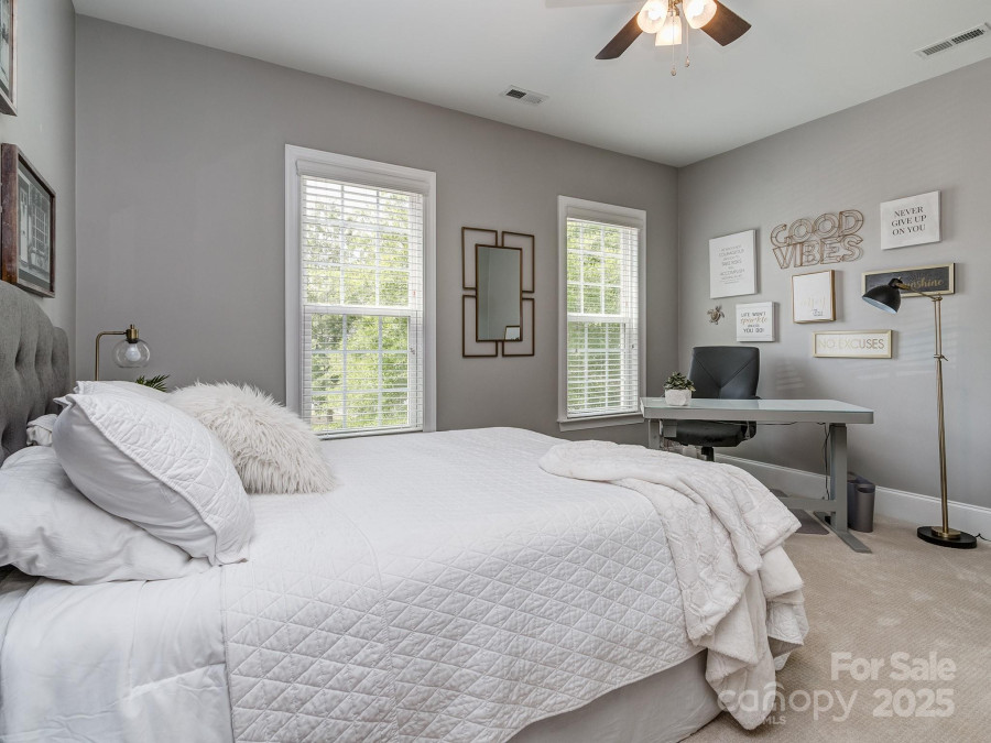 5130 Mount Clare Ln Charlotte, NC 28210