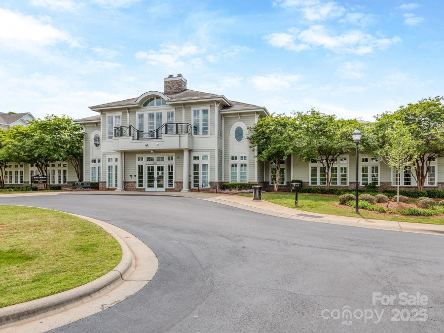 5130 Mount Clare Ln Charlotte, NC 28210