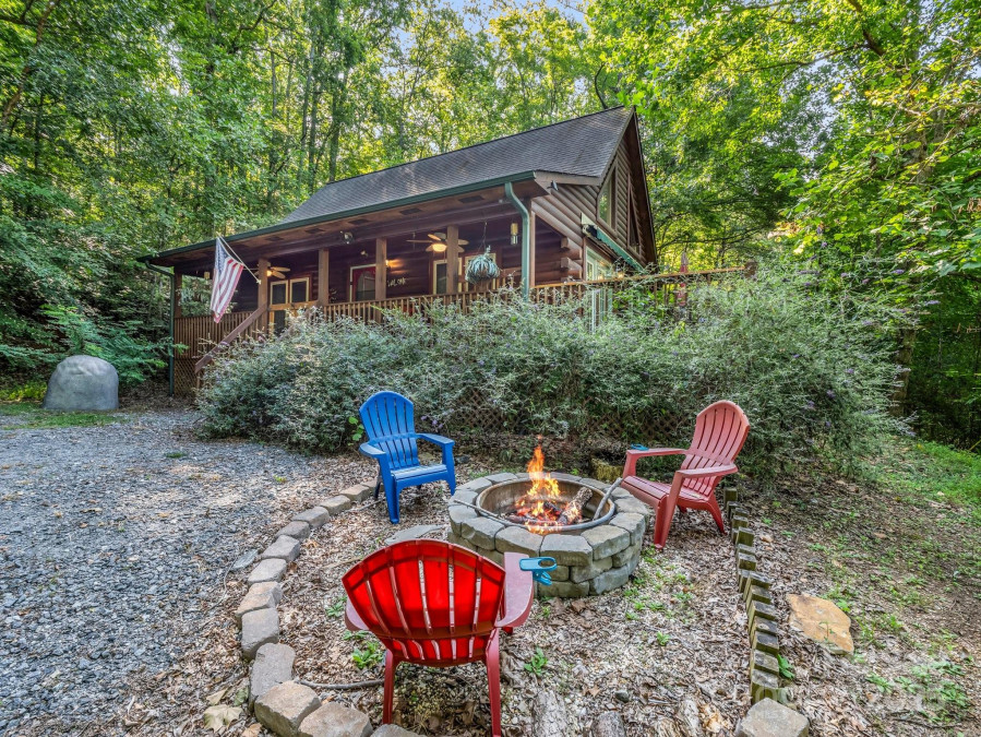 480 River Crest Pw Rutherfordton, NC 28139