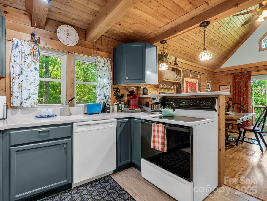 480 River Crest Pw Rutherfordton, NC 28139