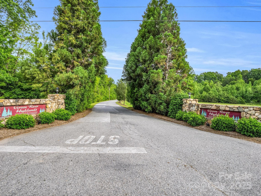 480 River Crest Pw Rutherfordton, NC 28139