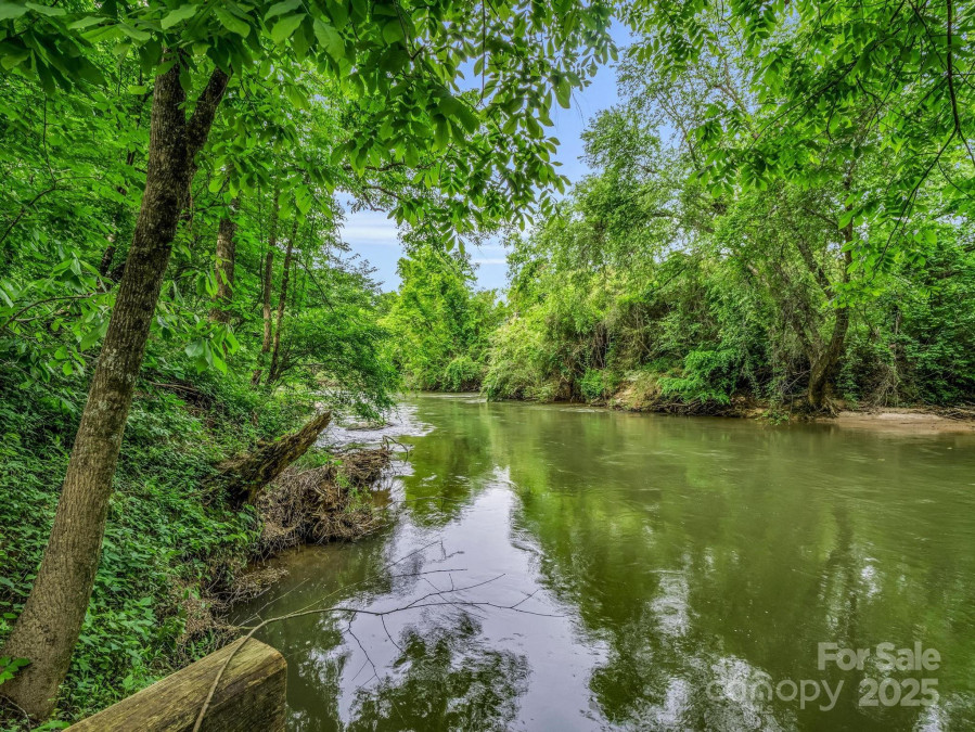 480 River Crest Pw Rutherfordton, NC 28139