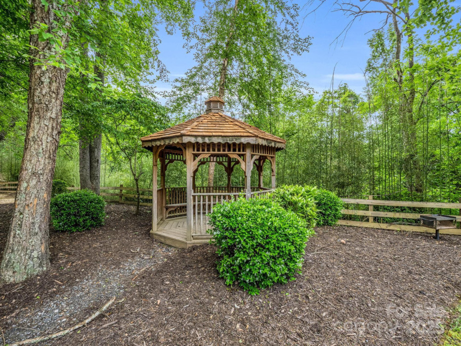 480 River Crest Pw Rutherfordton, NC 28139