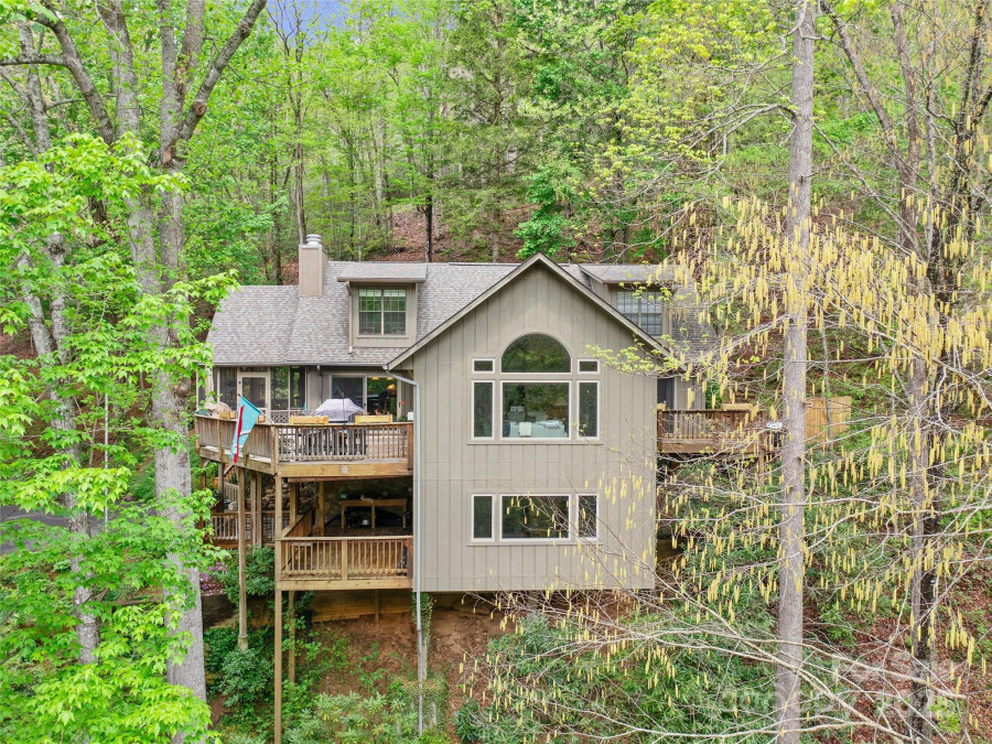 86 Laurel Dr Burnsville, NC 28714