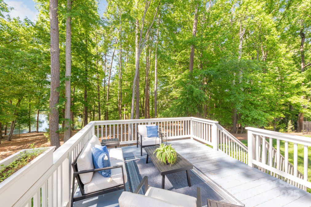 212 Seven Oaks Ldg Belmont, NC 28012