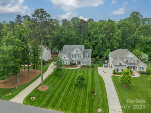 212 Seven Oaks Ldg Belmont, NC 28012
