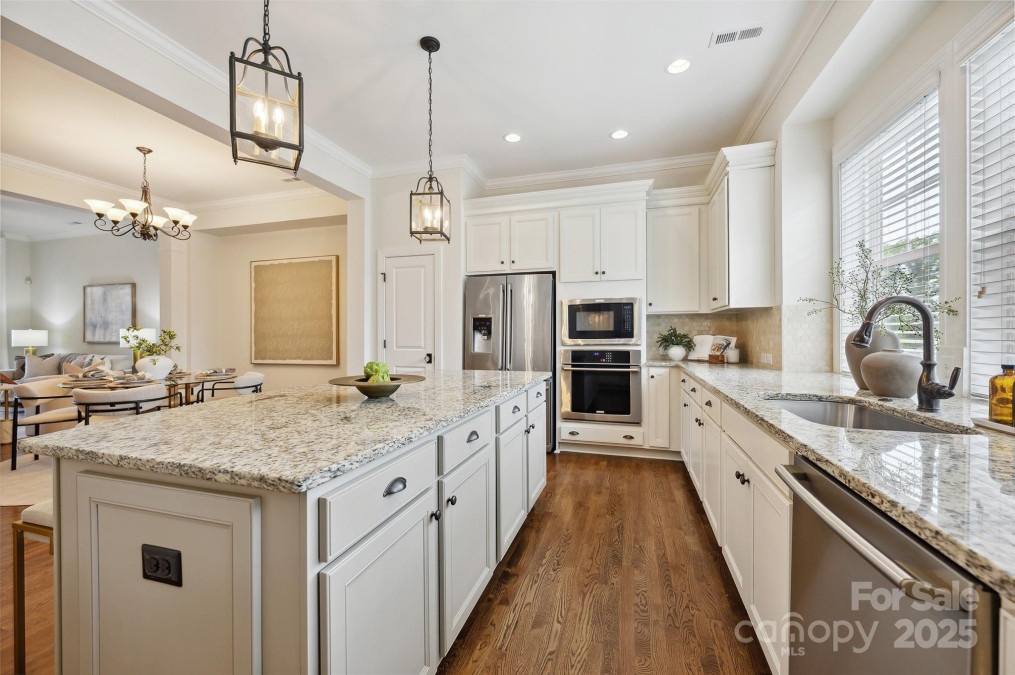 258 Iverson Way Charlotte, NC 28203