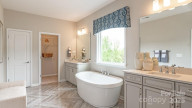 11913 Casabella Dr Huntersville, NC 28078