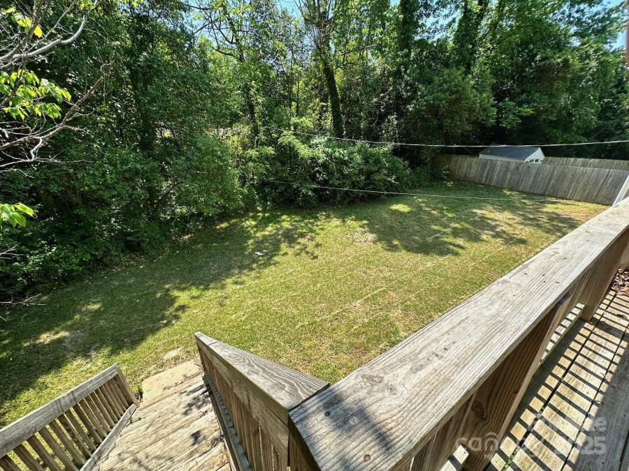 2434 Columbus Cir Charlotte, NC 28208