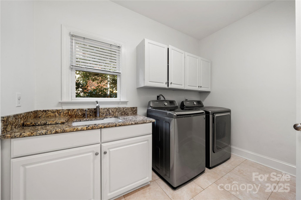 11510 Pine Valley Club Dr Charlotte, NC 28277