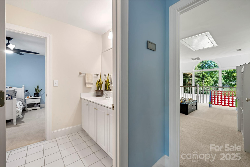 11510 Pine Valley Club Dr Charlotte, NC 28277