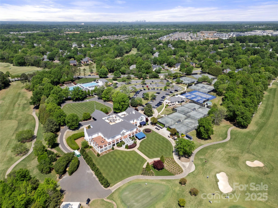 11510 Pine Valley Club Dr Charlotte, NC 28277