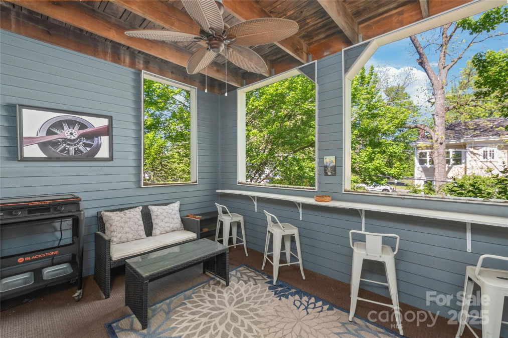 300 Park Ave Charlotte, NC 28203