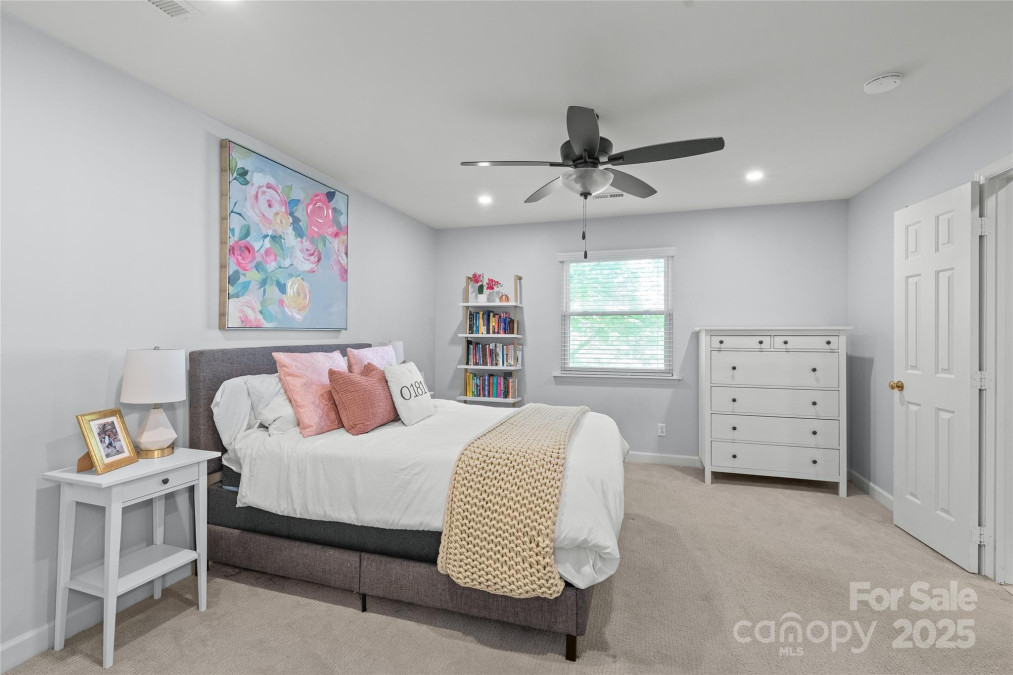 300 Park Ave Charlotte, NC 28203
