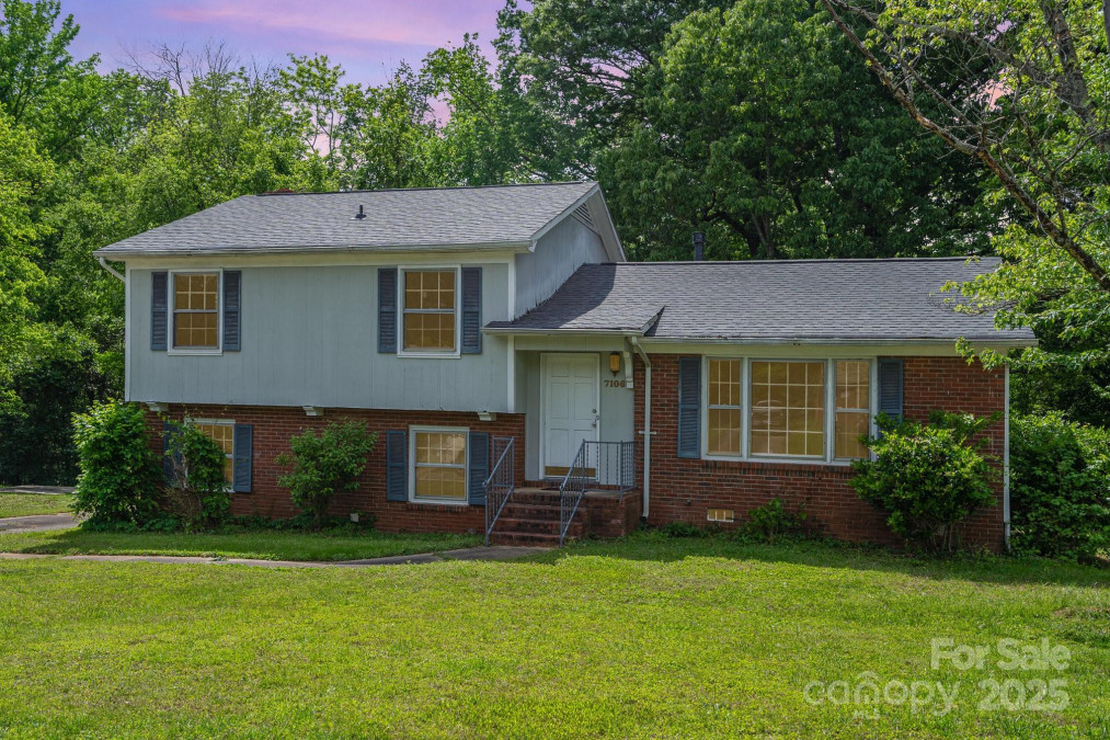 7106 Marlbrook Dr Charlotte, NC 28212