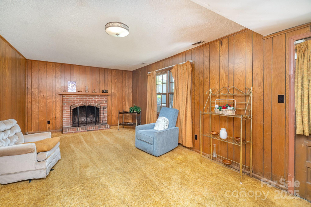 7106 Marlbrook Dr Charlotte, NC 28212
