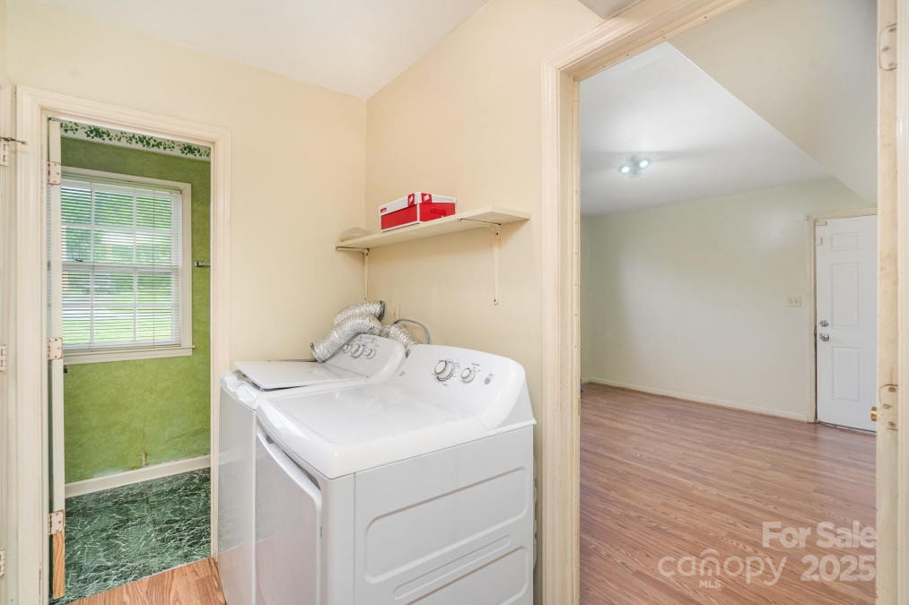 7106 Marlbrook Dr Charlotte, NC 28212