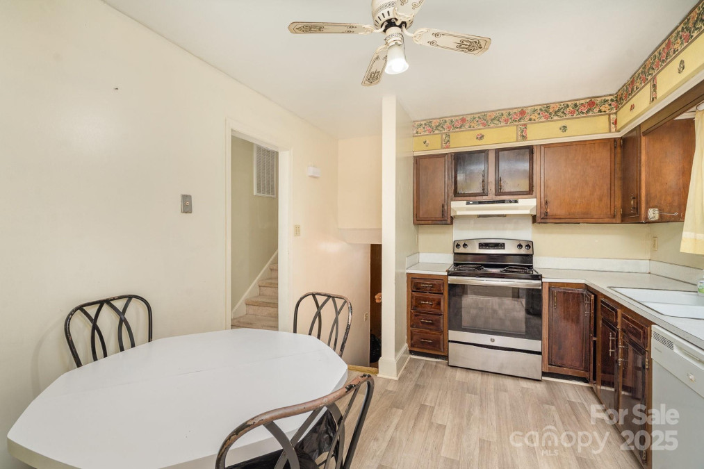 7106 Marlbrook Dr Charlotte, NC 28212