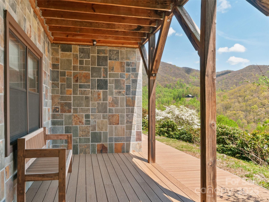 213 Rice Dr Waynesville, NC 28785