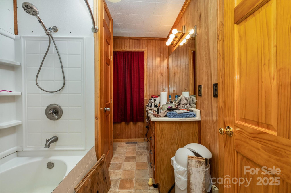 565 Shore Acres Rd Salisbury, NC 28146